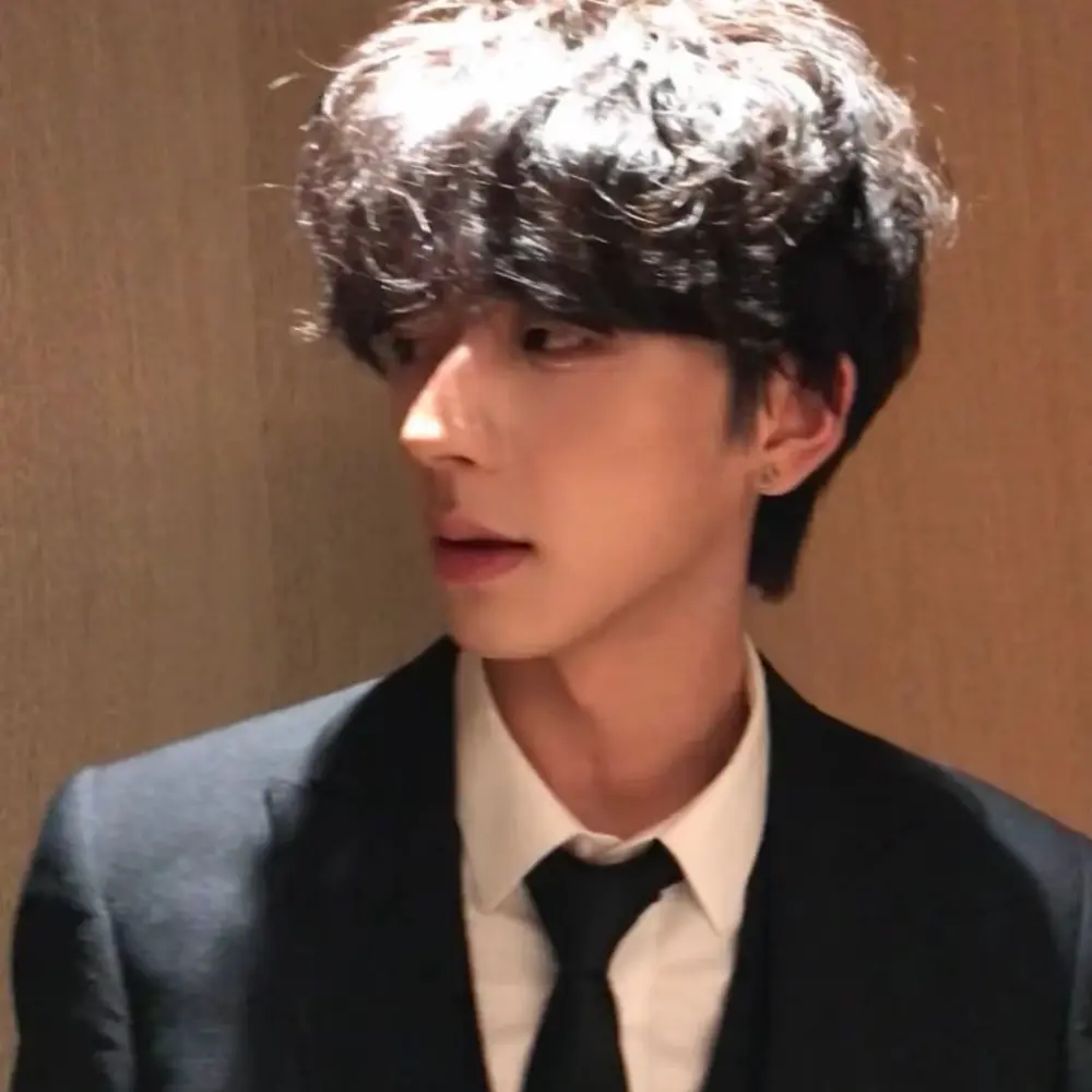 《让妻子参加同学会后》在线看全集免费-日韩情感动漫高清播放-妻子参加同学会引发婚姻风波-手机电脑均可流畅观看