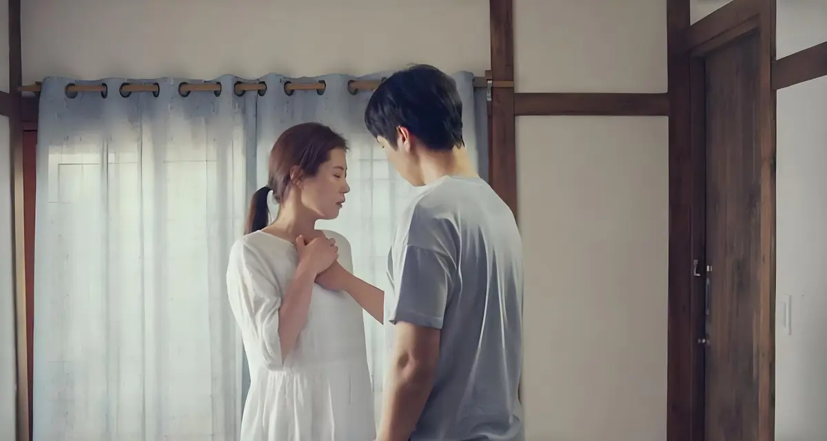 出轨韩国伦理片全集高清播放-《出轨》1080P免费在线看-未删减完整版中字资源