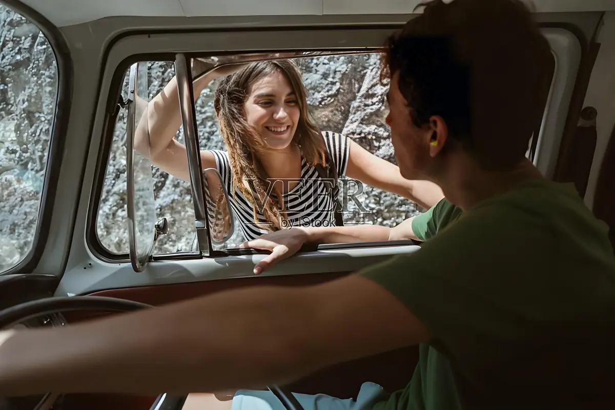 《夏日搭车客》法国冒险电影全集高清观看-夏日搭车客1080P免费在线-完整版无广告播放