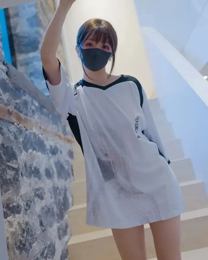 2025最新短剧《玩偶姐姐HongKongDoll夏日回忆》 - 未删减版资源在线播放 - HD高清画质免费看