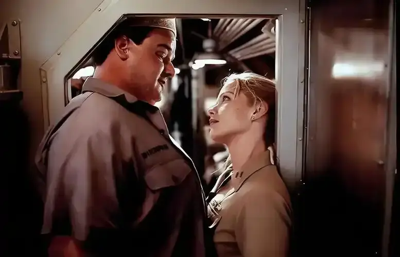 《潜水艇女兵》1080P高清全集 - 未删减版免费在线观看 - 4K画质无广告手机可播