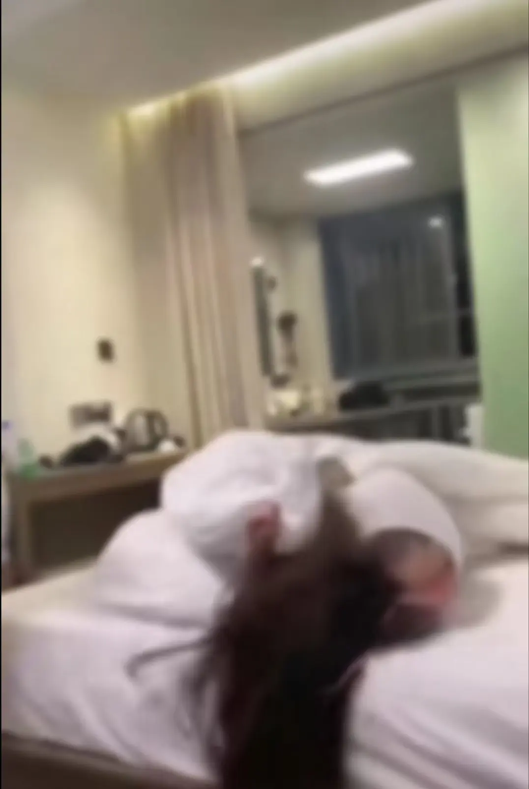 皮带哥打女子恶性暴力视频原片 - 《皮带哥精神小伙皮带打女子事件》高清完整版 - 呼吁全社会关注女性安全