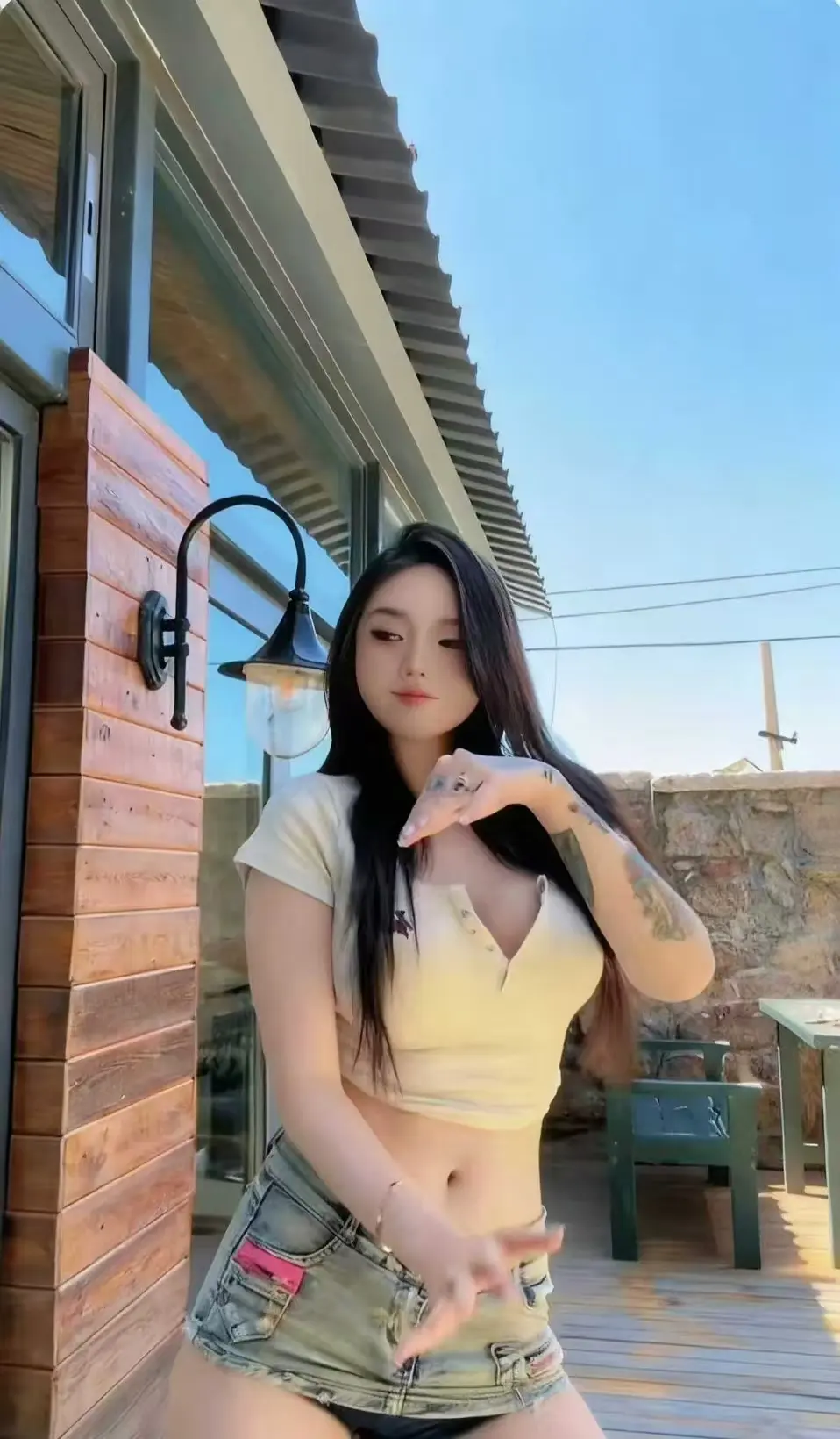免费全集《Meena 成美男》高清中文版未删减资源强势来袭 - 无广告在线观看便捷网盘备份 - 一次看遍成美男完整版