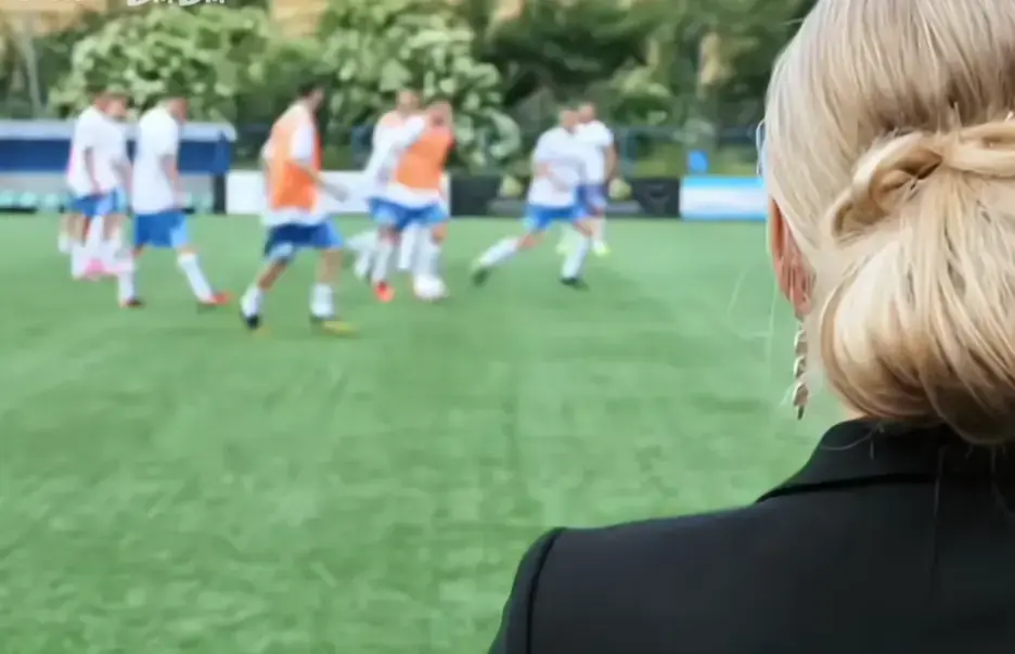 法国电影《Footballers Moms》足球队的女老板们高清完整版-免费在线观看无广告-Footballers Moms全集资源