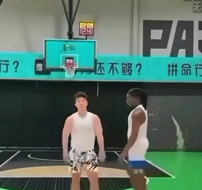 《牛教练的裤子》HD1080P高清画质播放-说好切磋球技黑哥却追着扒裤子-牛教练的裤子爆笑名场面全集免费看