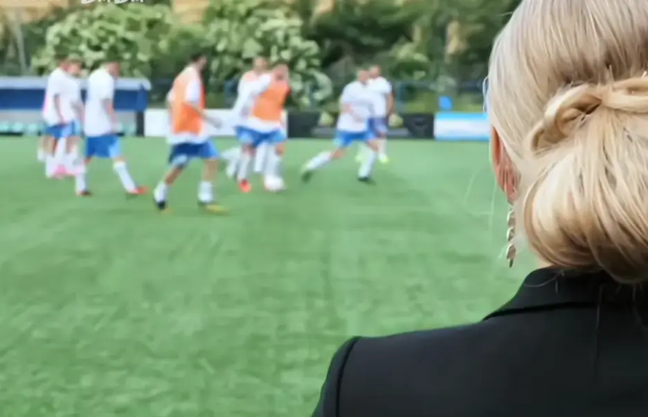 《足球队的女老板们》法国喜剧电影-《footballersmoms》HD高清完整版在线观看-无广告免费播放资源