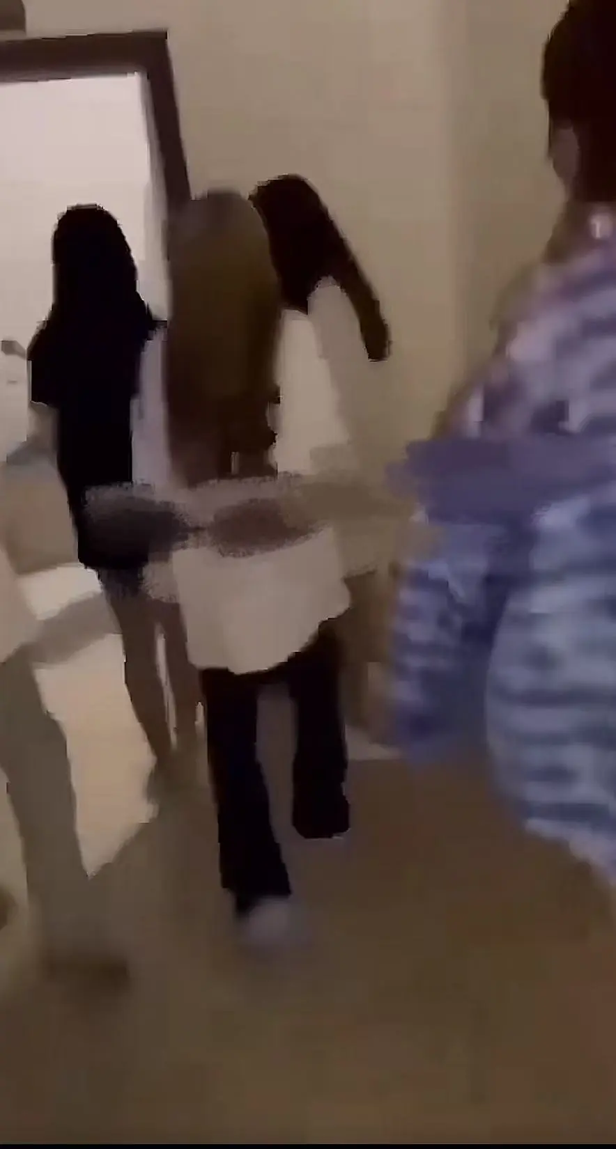 🔥爆火全网热搜《四川高中女厕所争夺战》免费观看原视频_未删减视频资源_爆火全网厕所争夺战_完整版原视频_厕所保卫战！《四川高中女厕所争夺战》免费在线看...